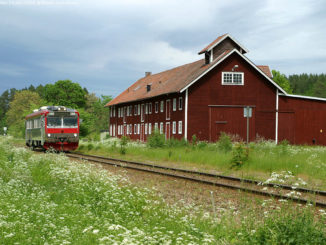 bilden föreställer magasinhuset Sturefors Loppis