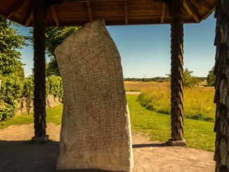 Bilden föreställer Rökstenen i Östergötland